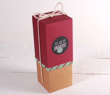 Scatola per vino con folder con decorazione originale Scatola per vino con folder con decorazione originale