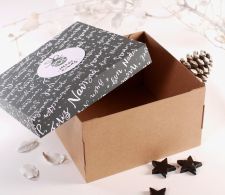 Boîte avec couvercle pour cadeaux de Noël Boîte avec couvercle pour cadeaux de Noël