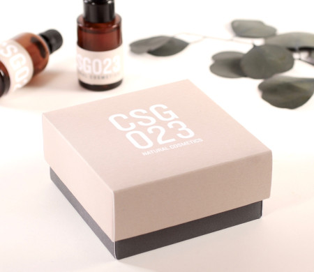 Caja forrada para regalar cosméticos Caja forrada para regalar cosméticos