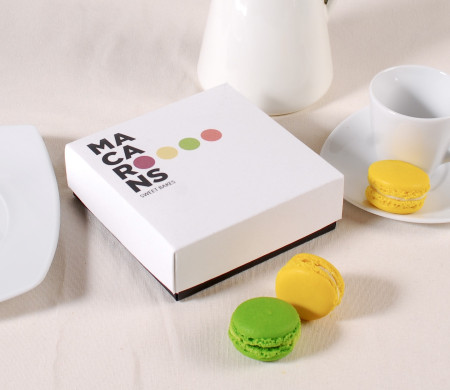 Caja cuadrada para regalar macarons. Caja cuadrada para regalar macarons.