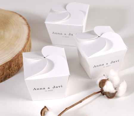 Box with flower closure for...