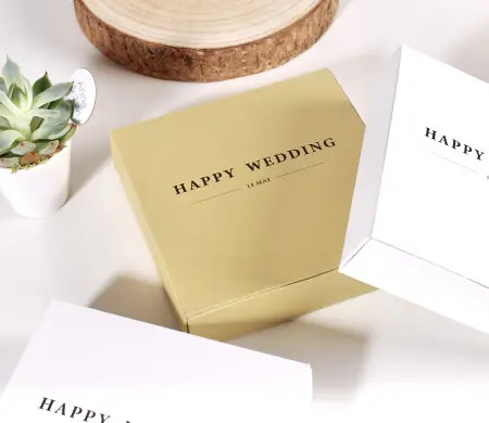 Elegant wedding gift box