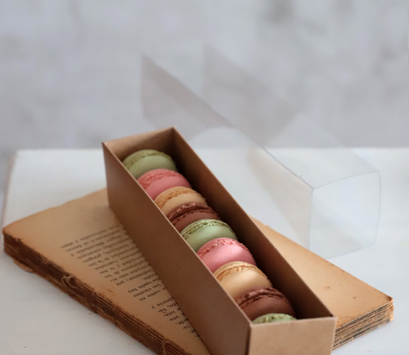 Cardboard box for macaroon assortments