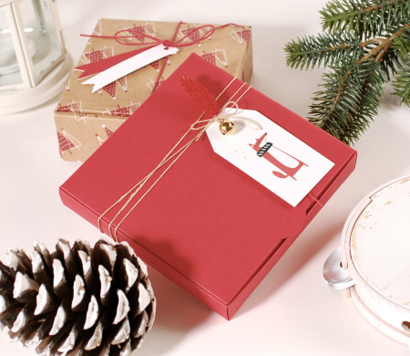 Schmuckkastchen Mit Weihnachtsdekoration - SelfPackaging
