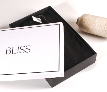 Idea: Scatola per Regali Tessili | SelfPackaging