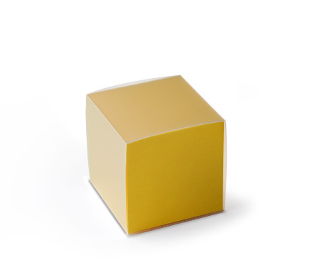 Caja de Cartón para Pequeños Regalos en Forma de Cubo