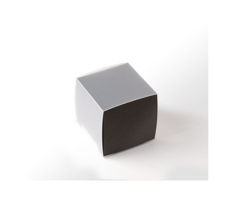 Caja de Cartón para Pequeños Regalos en Forma de Cubo Caja de Cartón para Pequeños Regalos en Forma de Cubo