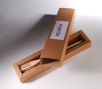 Elongated box for promotional gifts