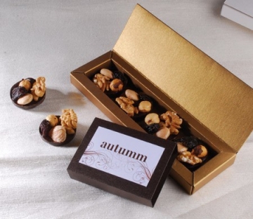 Little gift box for chocolates