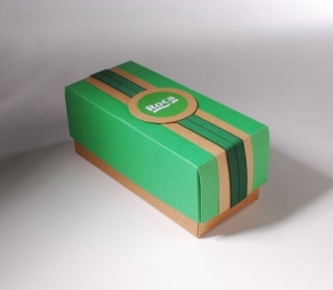 Cardboard gift box for bath salts