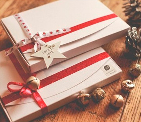 Boîtes pour des Chèques Cadeau