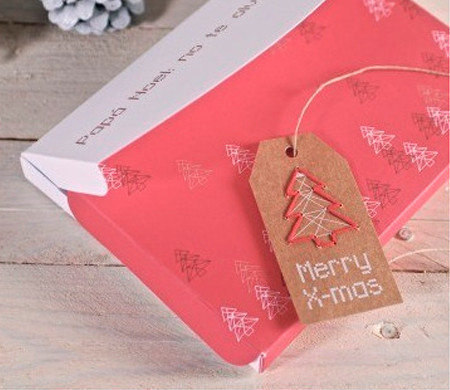 Gift box for photos with Christmas decorations