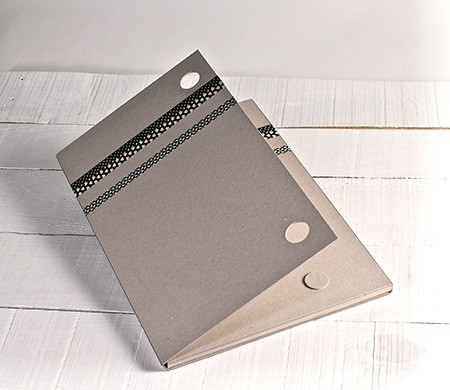 Cardboard folder in A4 format