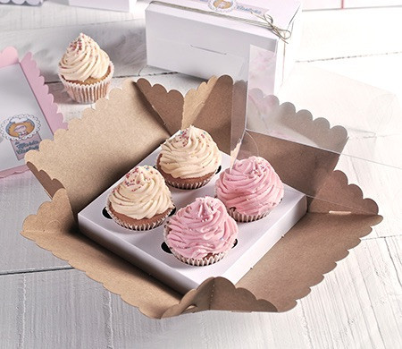 Tall cupcake box for 4 cakes