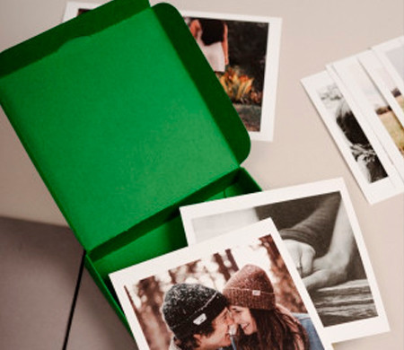 Boîte verte pour polaroids Personnalisée | SelfPackaging