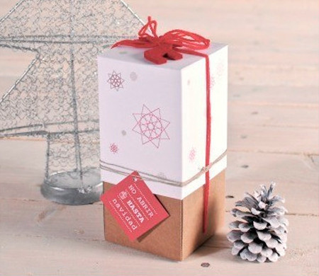 Boîte à bouteilles imprimée pour noël | SelfPackaging