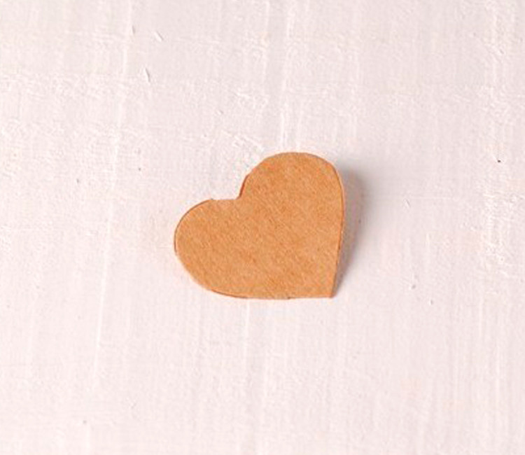 Corazones de Cartulina para Decorar Regalos Corazones de Cartulina para Decorar Regalos