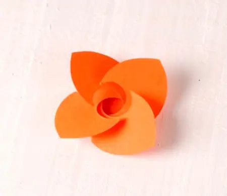 10 Fiori in Cartone | SelfPackaging