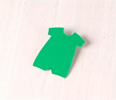 Trajecito de niño en carton Set de 10 ud