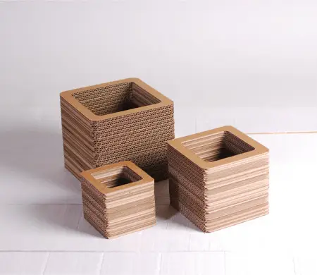 Vases en carton Personnalisé | SelfPackaging