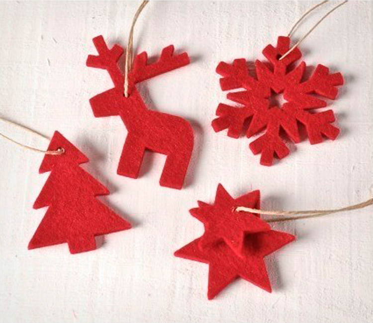 Set di decorazioni natalizie in feltro per un tocco invernale Set di decorazioni natalizie in feltro per un tocco invernale