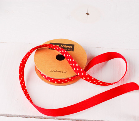 Cinta grosgrain a topos blancos para decorar regalos