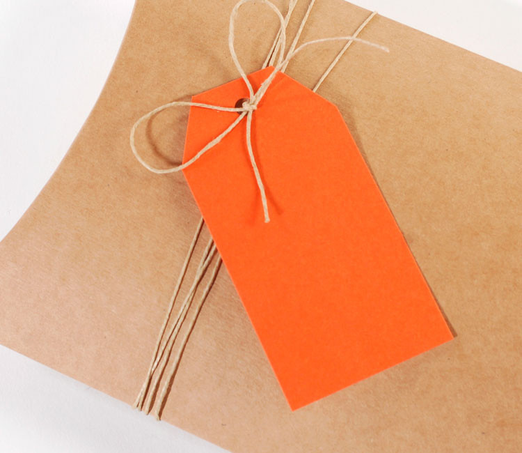 Etichette lisce per personalizzare i tuoi regali Etichette lisce per personalizzare i tuoi regali