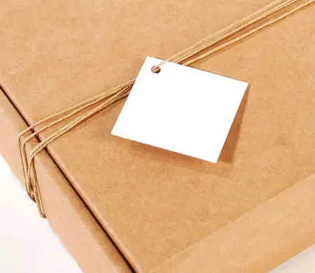 Etiquetas de cartón cuadradas para regalos