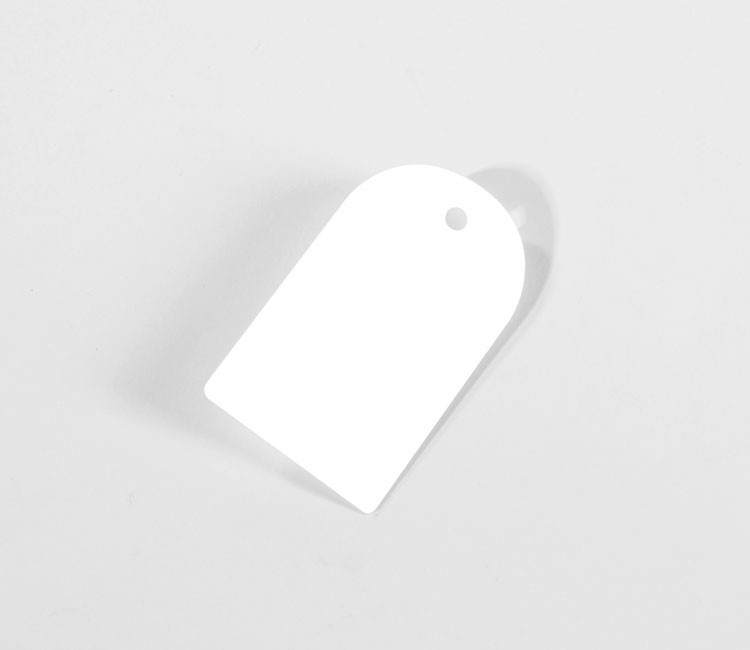 10 Curved Tags