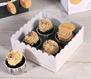 Clear box for 4 cupcakes