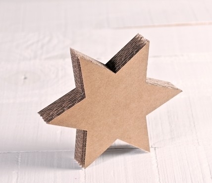 Estrella de cartón pequeña