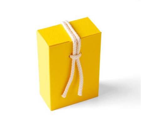 Boîte cadeau avec cordon