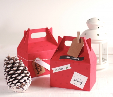 Caja regalo picnic con decoración navideña