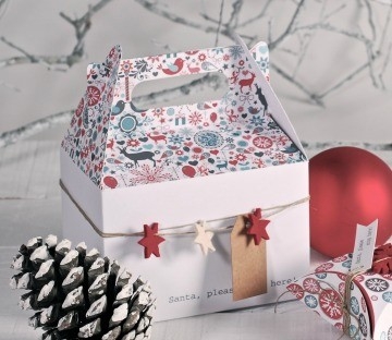 Gift boxes with handle