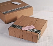 Cajas cuadradas para envíos 