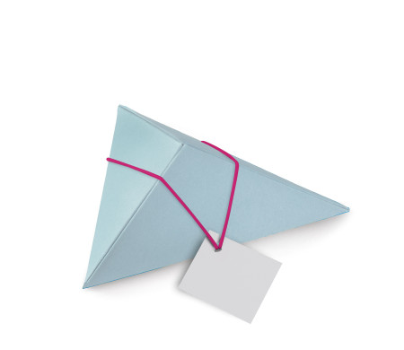 Caja Triangular de Cartón