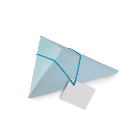 Caja Triangular de Cartón