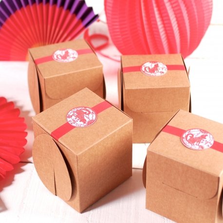 Oriental-style gift box
