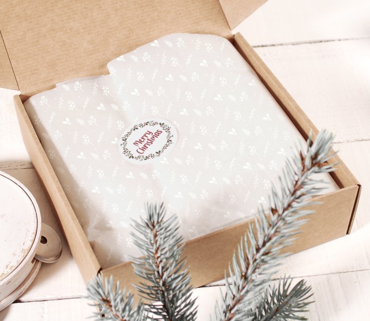 Weibes Seidenpapier Als Geschenk | SelfPackaging