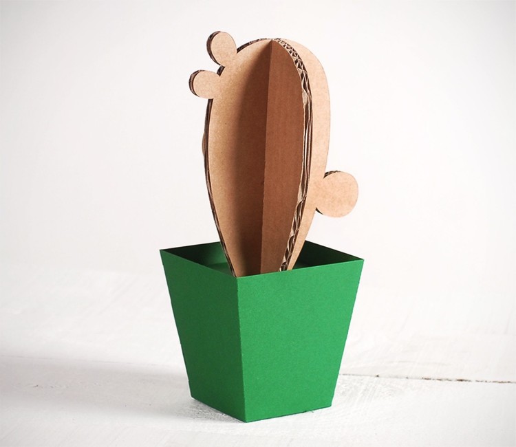 Cactus en Carton, avec des Pots en Couleur ! Cactus en Carton, avec des Pots en Couleur !