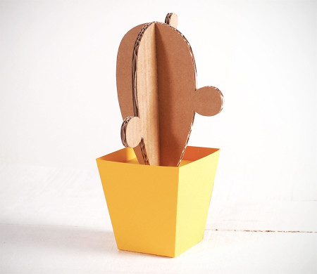 Papp-Kaktus mit bunten Töpfen!