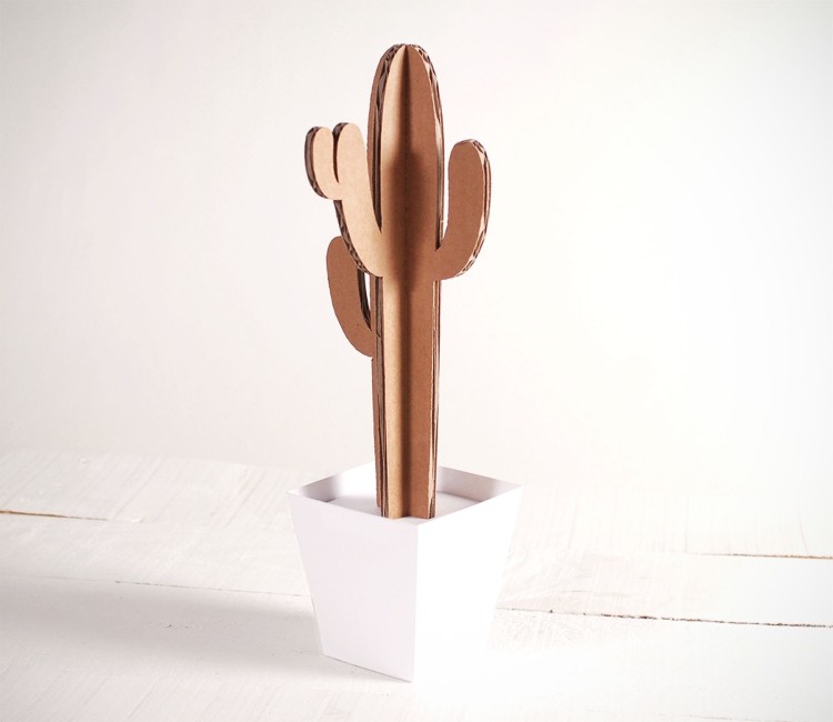 Cactus Alto de Cartón ¡En Varios Colores! Cactus Alto de Cartón ¡En Varios Colores!