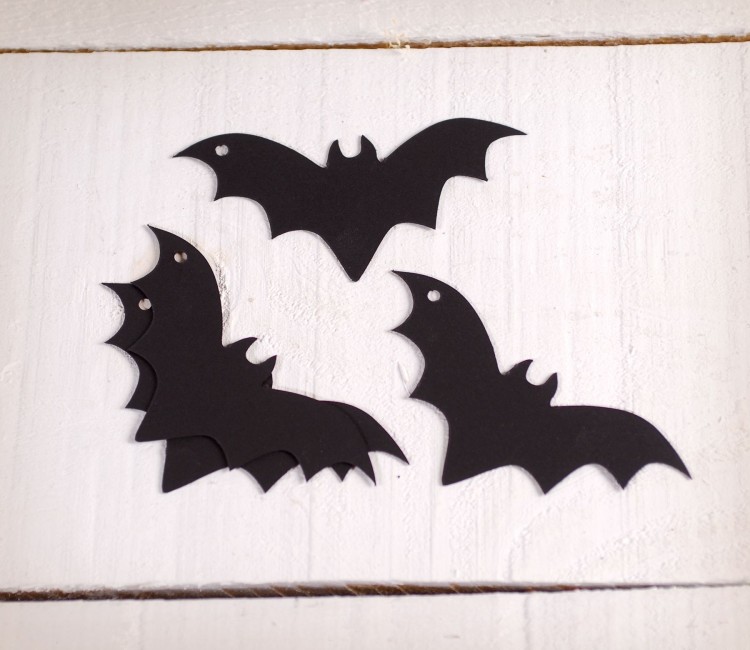 Pipistrelli di Cartoncino. Decorazioni per Halloween!