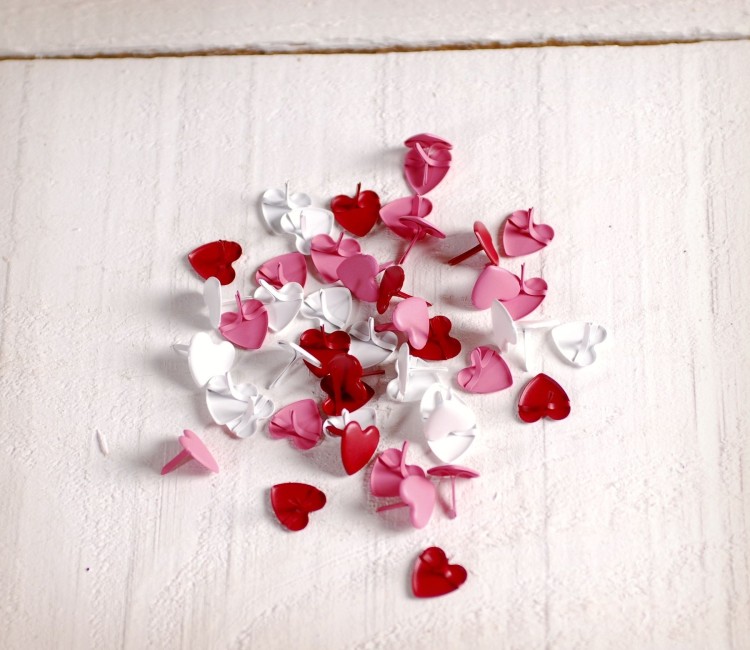 Brads en forma de corazón