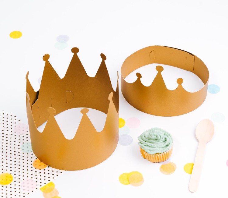 Pappkrone und Diadem Pappkrone und Diadem