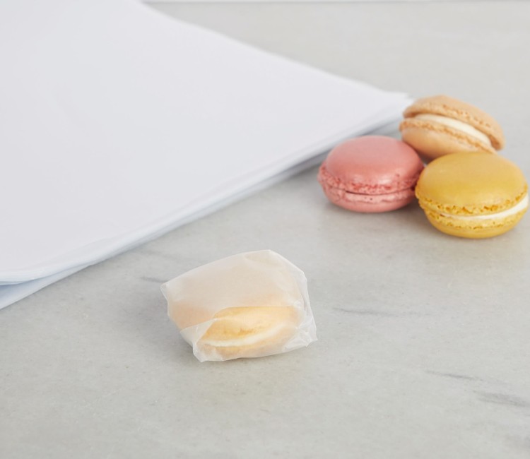  White waxed paper coated on both sides 