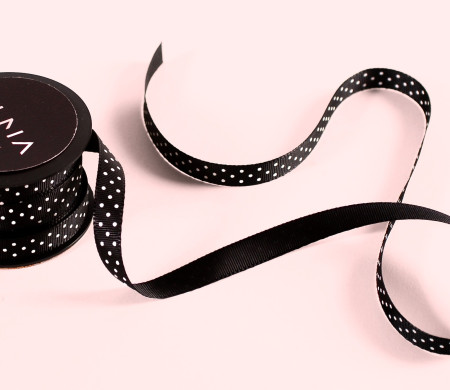 Nastro Grosgrain Nero a Pois | SelfPackaging