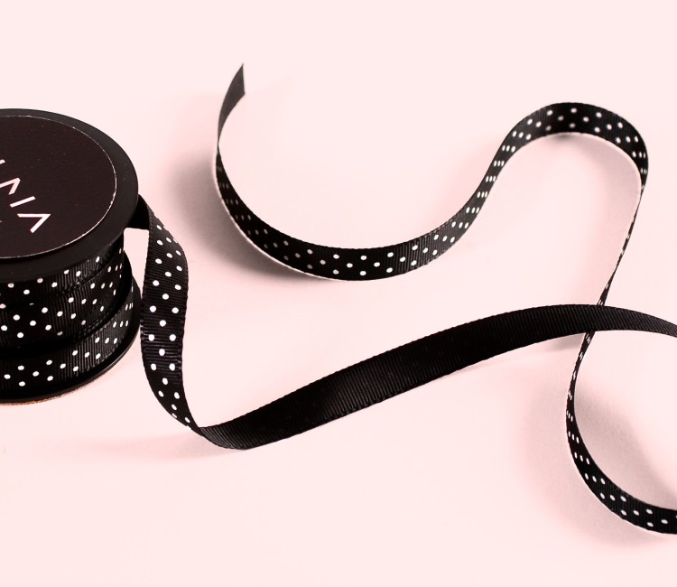 Nastro Grosgrain Nero a Pois | SelfPackaging