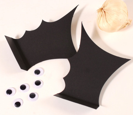Kit of accessories to decorate your Halloween cardboard boxes
