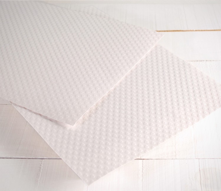 Papel con Gofrado en Forma de Corazones Papel con Gofrado en Forma de Corazones